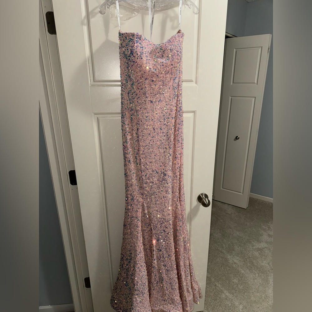 NWT Sherri Hill gown